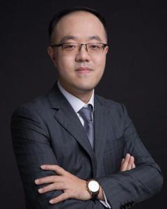 岳巍律師 專業、敬業，守護公正的法治使者